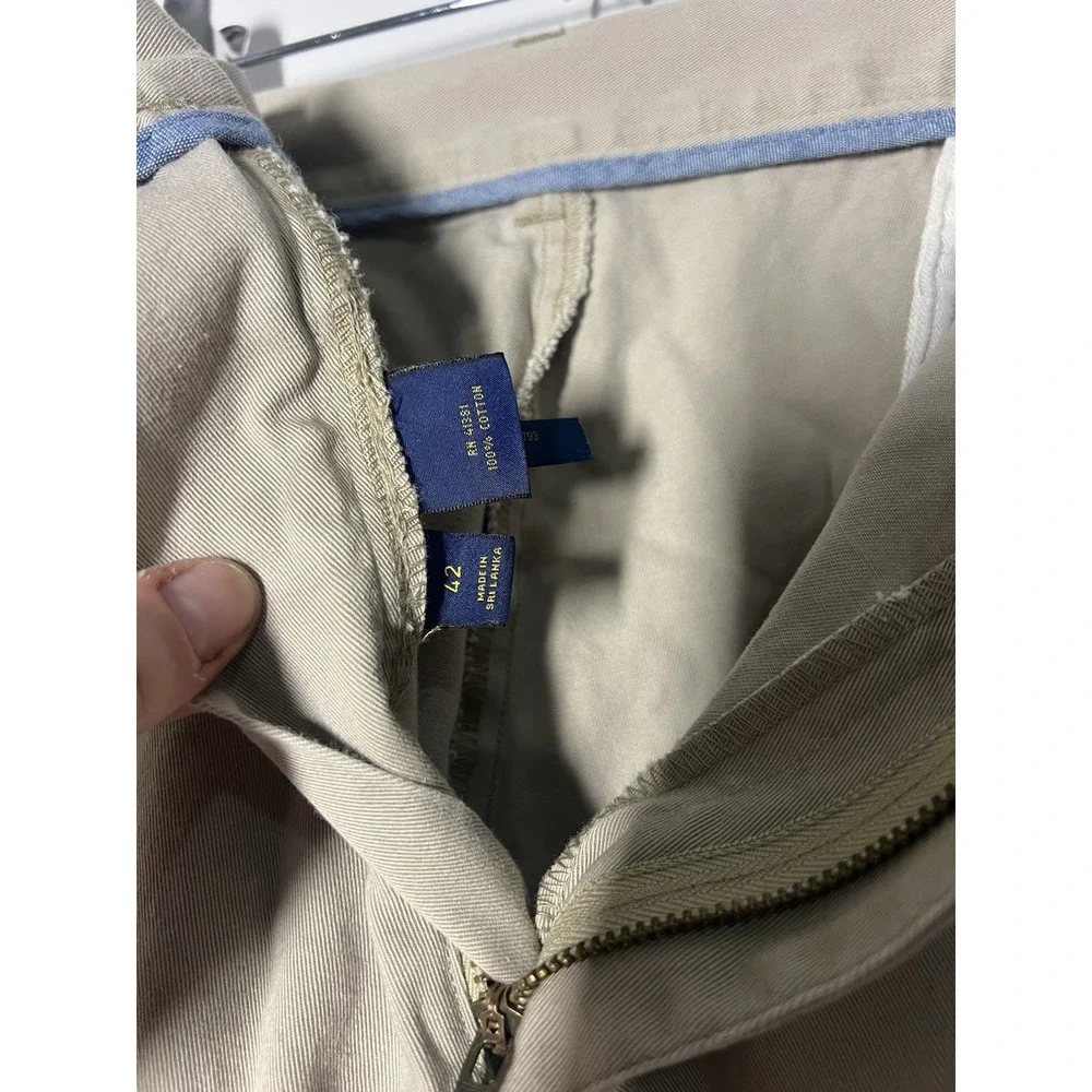 Polo Ralph Lauren Men's Mid-Rise Khaki Chino Shorts, Size 42, Classic Fit, 9